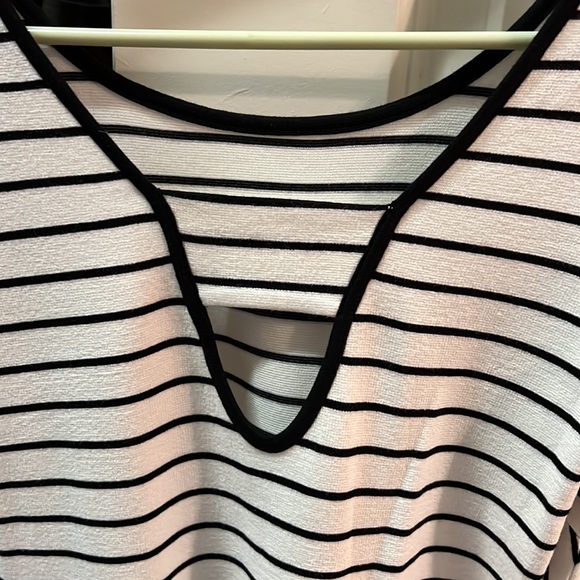 Cute white dress with black stripes - Picture 3 of 3